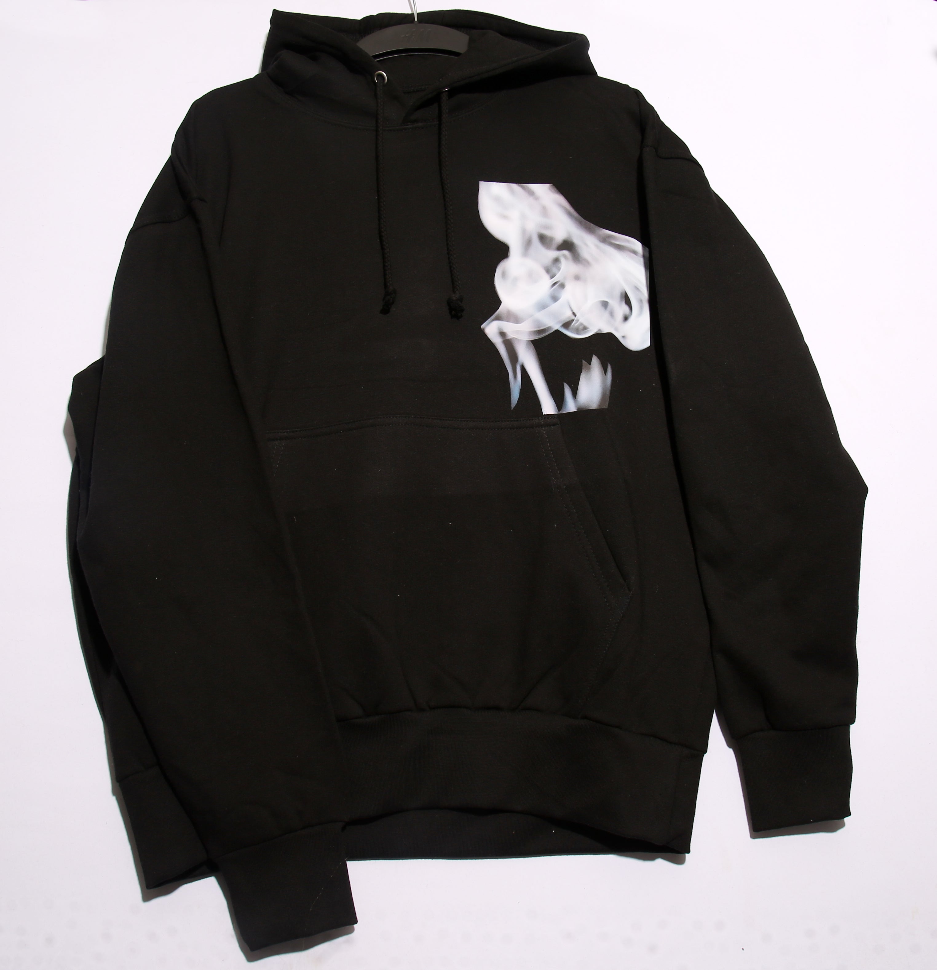 White Smoke Design Hoodie – Black Oversized Streetwear Graphic Hoodie (Unisex Fit)